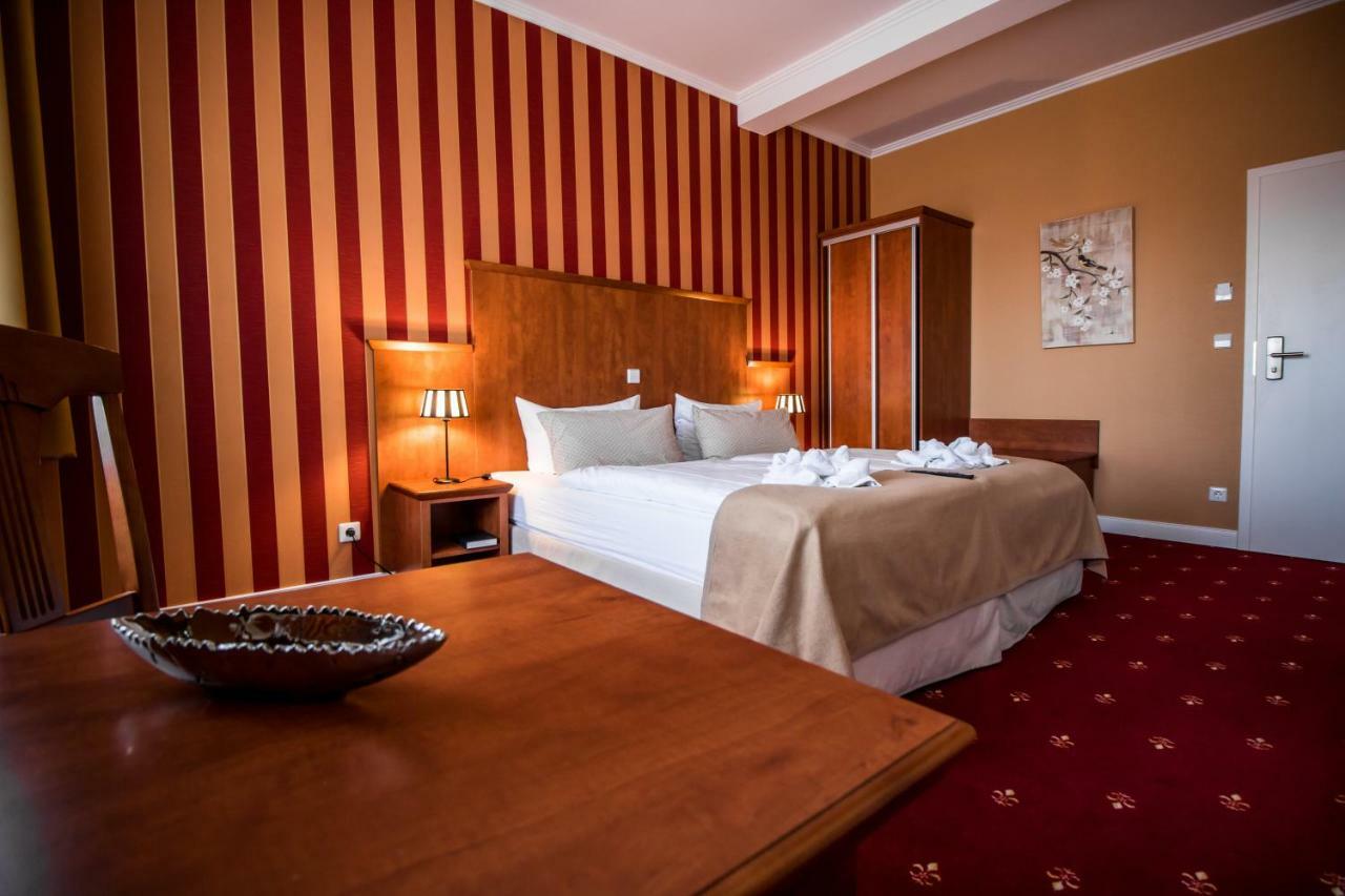 Pension Und Restaurant Gutshaus Kaltenhof Екстериор снимка